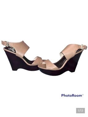 Nine West Makenna Taupe Brown Wedge Sandals - Size 5.5